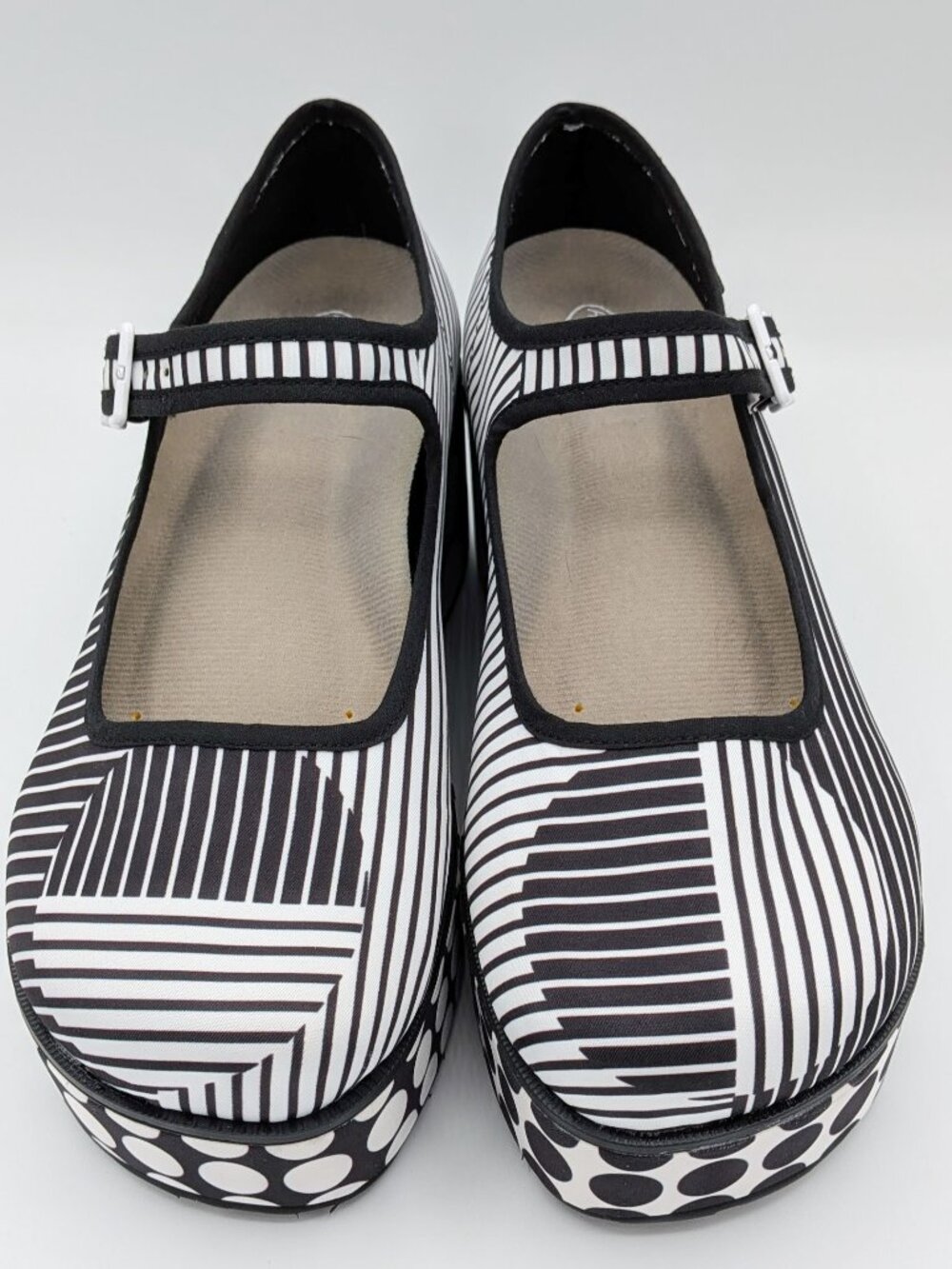 Hot Chocolate Design Chocolaticas Womens 8 Op Art Platform Shoes - NIB